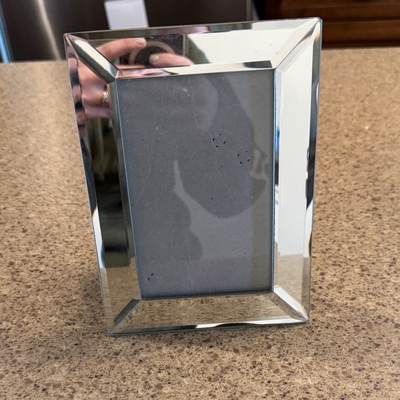 Rectangular Silver Mirrored Photo Frame - Small - Picture 3 of 3